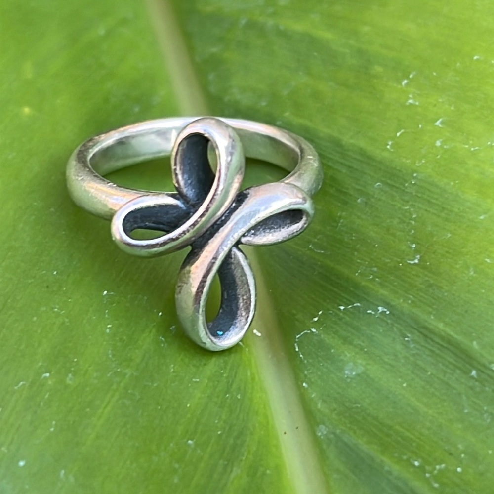 James Avery Sterling Silver Eternal Ribbon Cross Ring